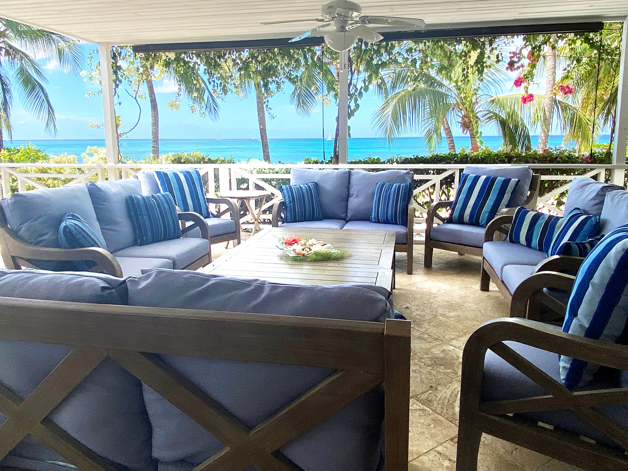 Rent Tantalus Villa for your large family, it has 5 bedrooms and plenty of space. The large outdoor verandah overlooking the turquoise Caribbean Sea has expansive spaces for everyone.
