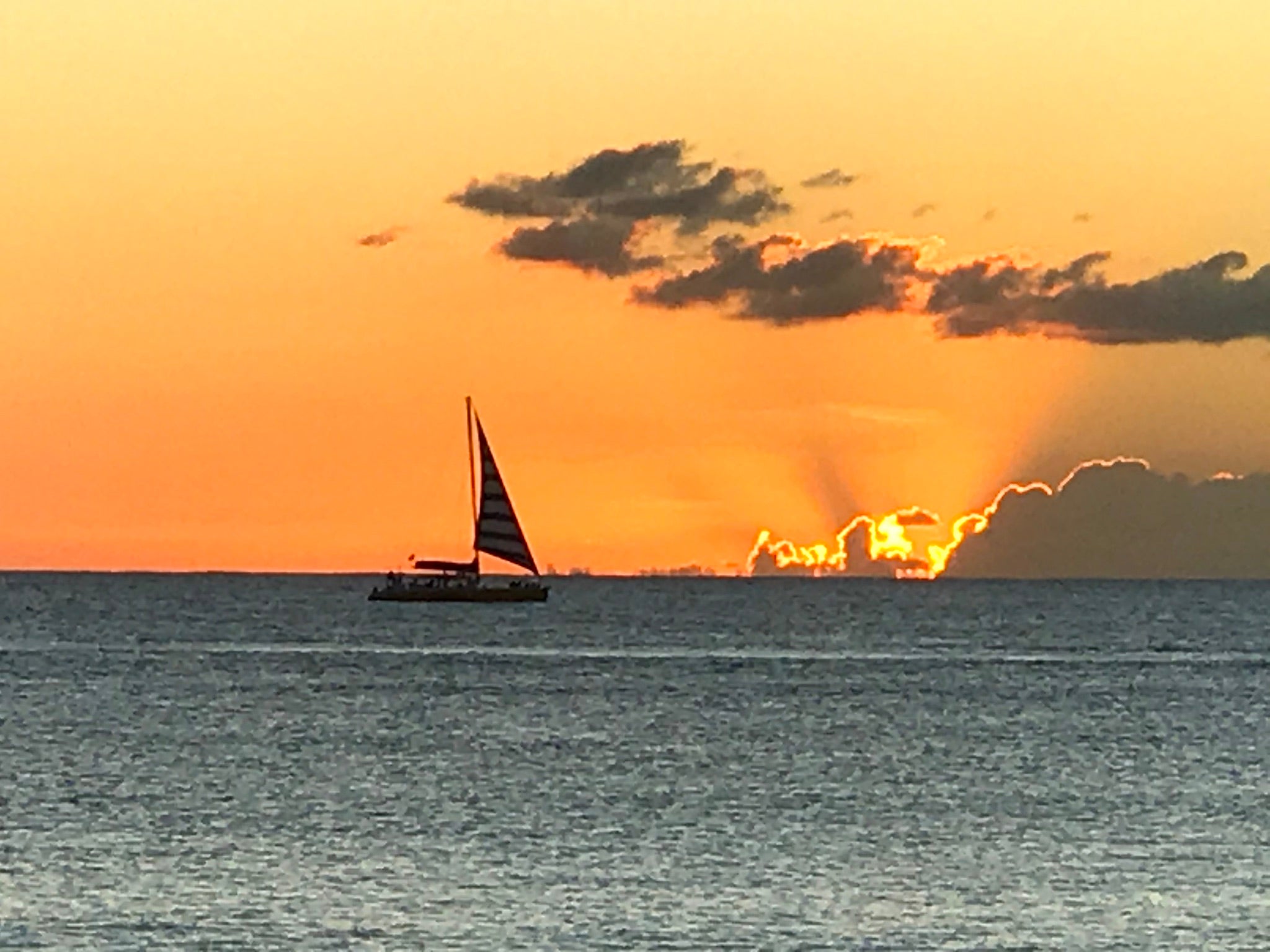 Sunset cruises are only one of the many experiences that your hosts at Tantalus Villa can arrange for you and your family or guests.